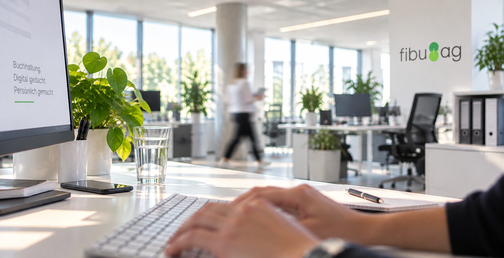 Arbeitsplatz im Büro der fibu-ag.de GmbH
